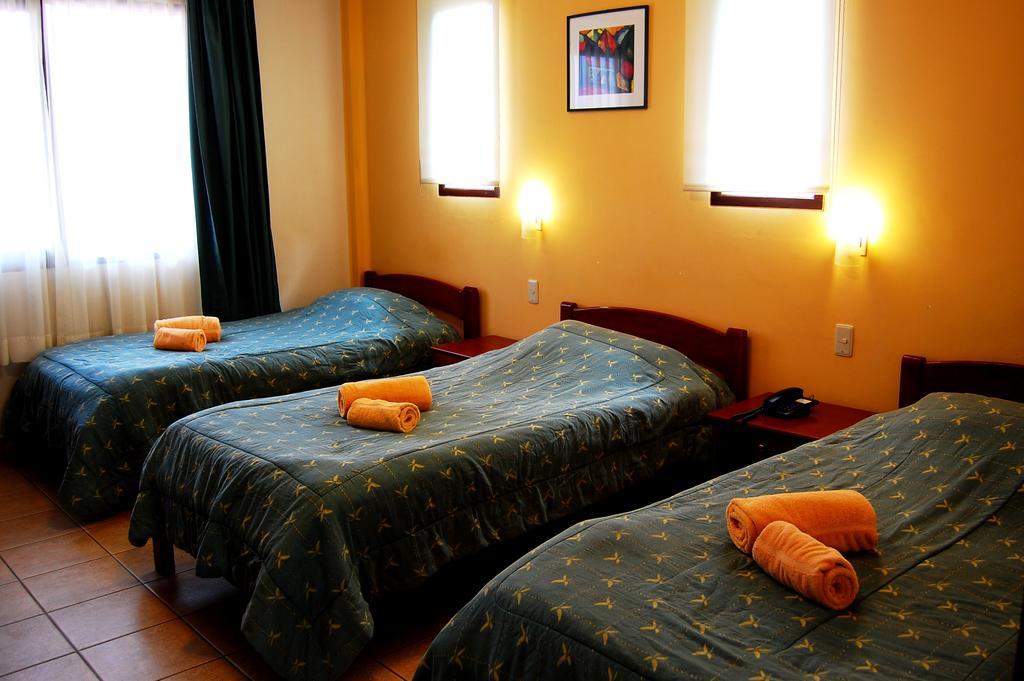 Casas Kolping Hotel Sucre történelmi óvárosa Szoba fotó